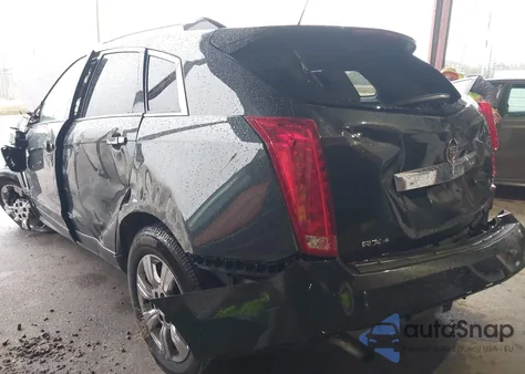 2015 Cadillac Srx Luxury Collection z USA, uszkodzony, nr VIN 3GYFNEE30FS556977